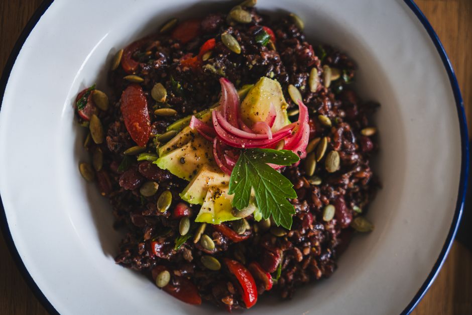Balanced Lunch Bowls: Fiber, Color, Steady Energy