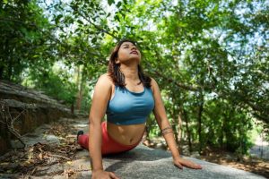 Crow Pose for Beginners: The 3-Step Breakdown That Actually Delivers