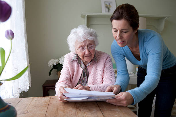 10 Heartwarming Mental Health Benefits Of Helping Others